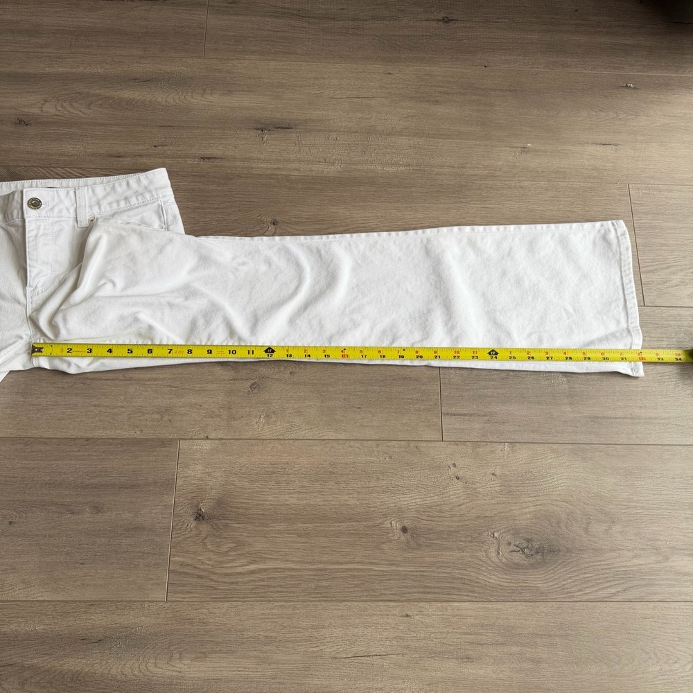 White House Black Market white Skinny Flare Jeans - size 0R - Picture 2 of 5